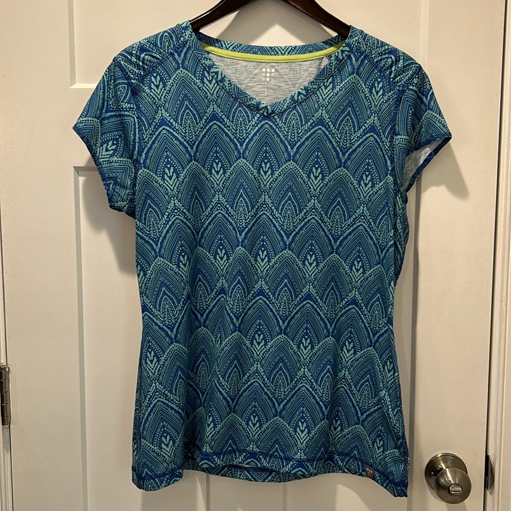 Title Nine shirt size L